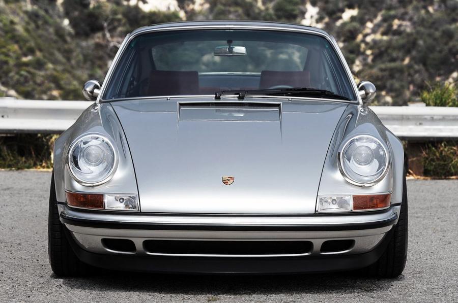  Porsche 911 Restored by Singer 1991 года  (фото 13 из 58)